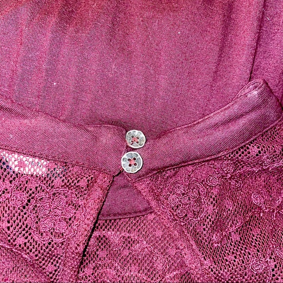 AE 🦅 Burgundy Lace Sleeveless Dress - Picture 6 of 7